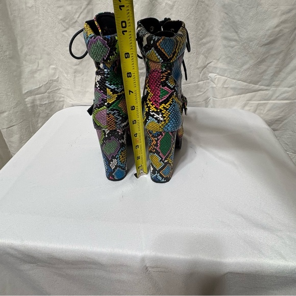 Liliana multicolored snakeskin platform combat boots. - Picture 5 of 9